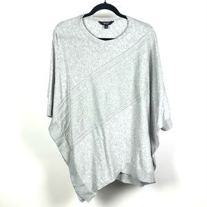 Simply Vera Wang Gray Short Sleeve Asymmetric Pullover Poncho Sweater